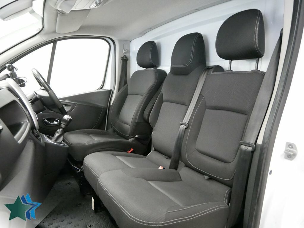 Renault Trafic 2L 2.0 Dci Energy 28 Sport Nav Panel Van Diese White #4