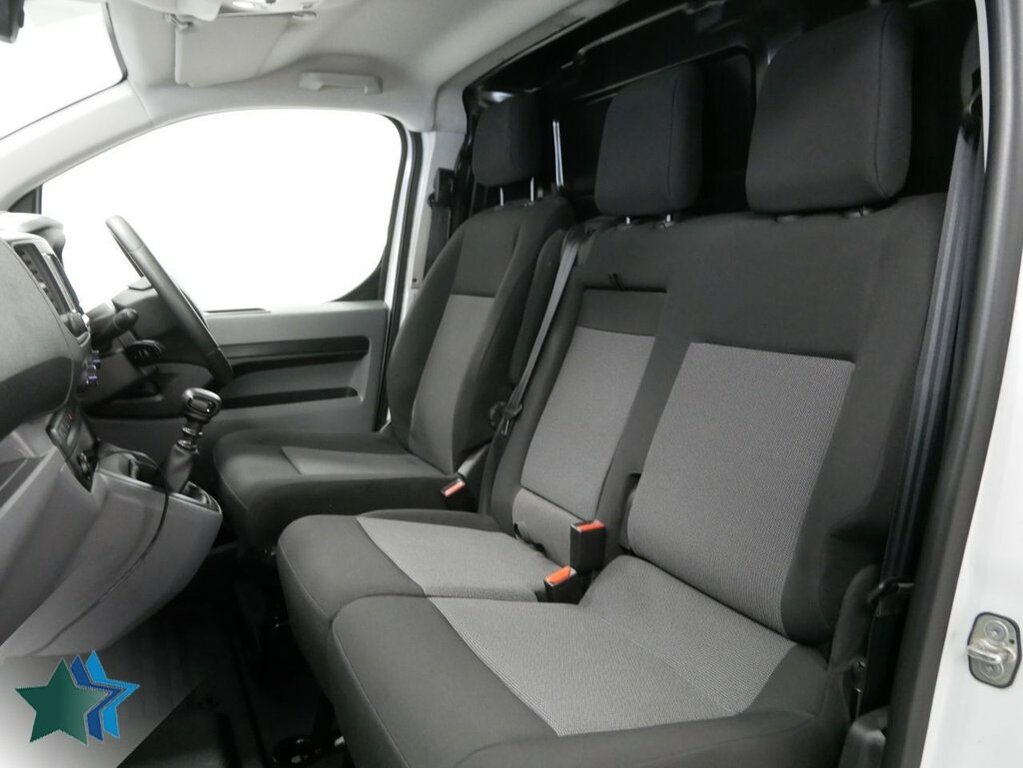 Citroen Dispatch 1.5L Bluehdi 1000 Enterprise Pro M Panel Van 6Dr D White #4
