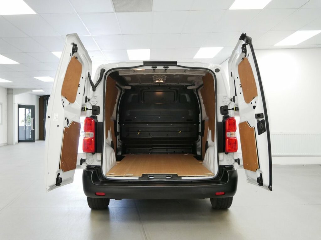 Citroen Dispatch 1.5L Bluehdi 1000 Enterprise Pro M Panel Van 6Dr D White #3