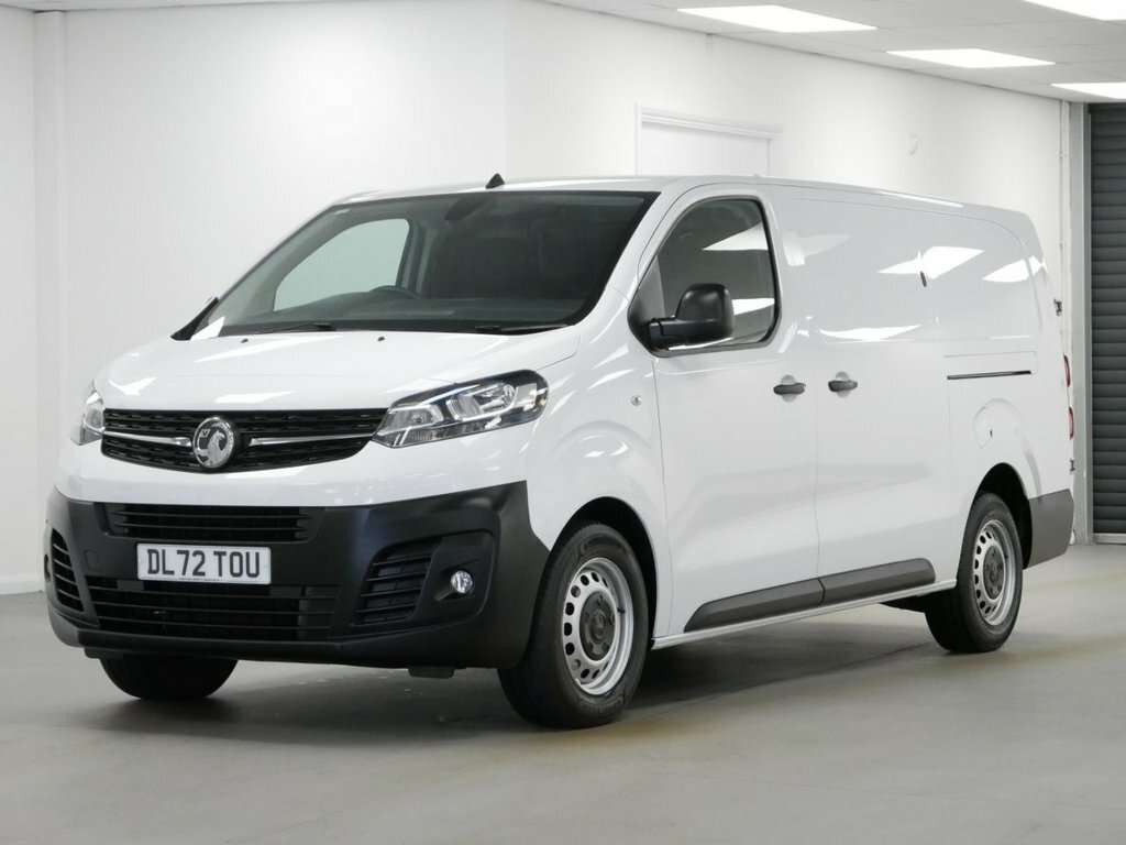Vauxhall Vivaro 1.5L Turbo D 2900 Prime Panel Van 6Dr Manua White