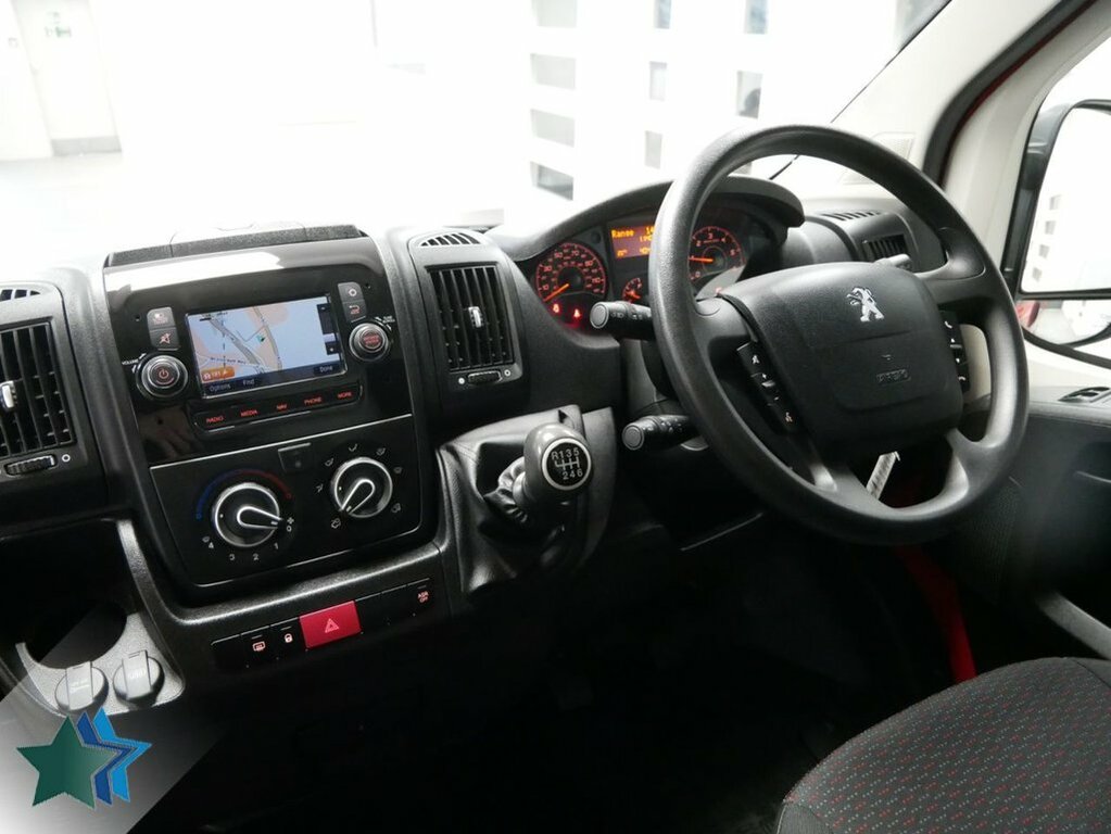 Peugeot Boxer 2.2L Bluehdi 335 Professional Panel Van Red #3