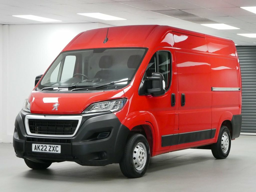 Peugeot Boxer 2.2L Bluehdi 335 Professional Panel Van Red