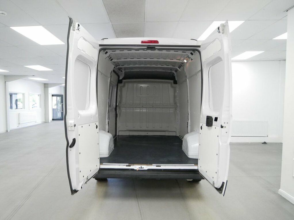 Fiat Ducato 2.2L Multijetiii 35 Business Pro Panel Van Die White #3