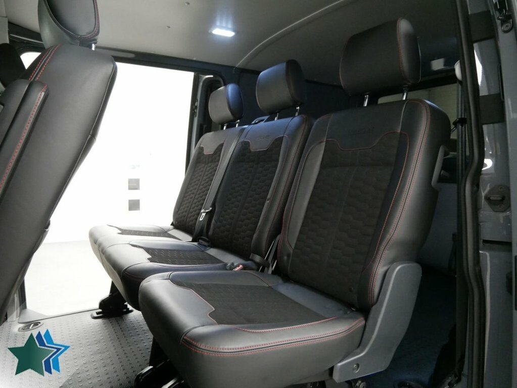 Volkswagen Transporter Sportline 2L 2.0 Bitdi T3sportline Black Edition Kombi Doubl Grey #3