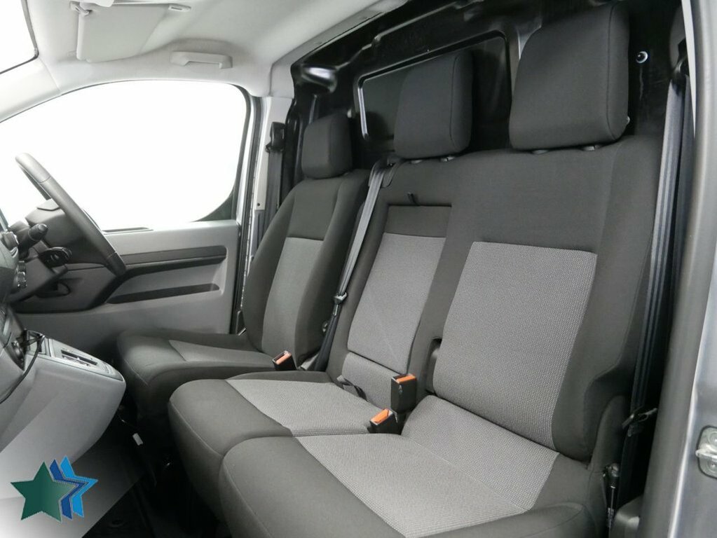 Vauxhall Vivaro Mpv BD72OCU Grey #4