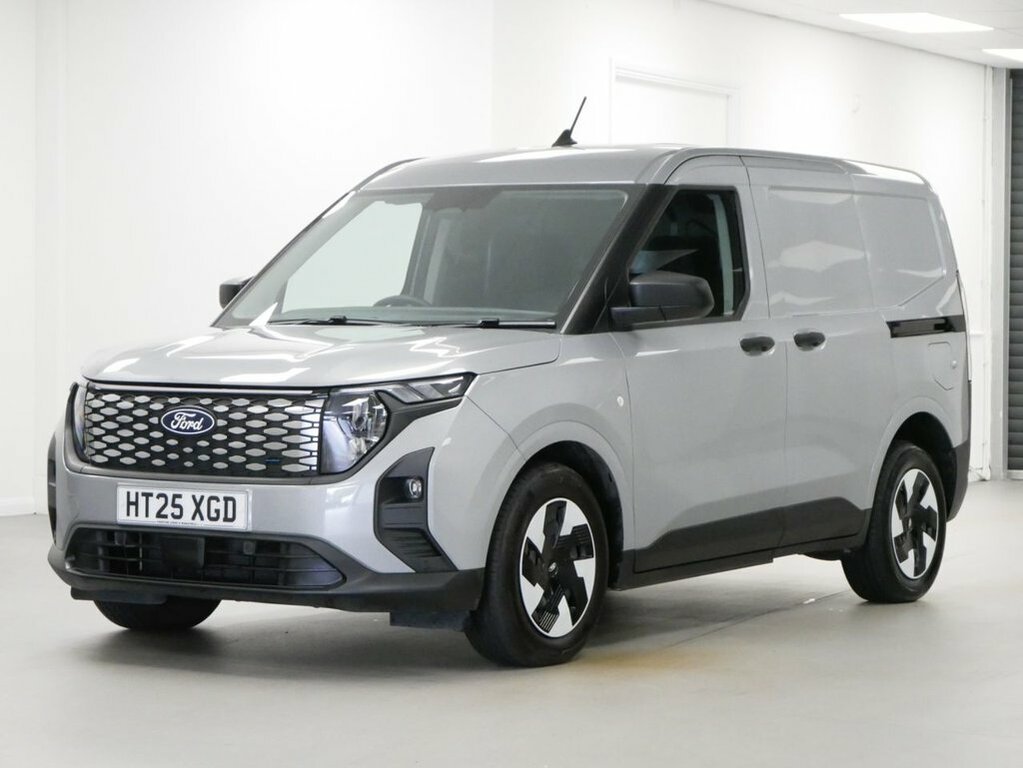 Ford Transit Courier Mpv HT25XGD Silver