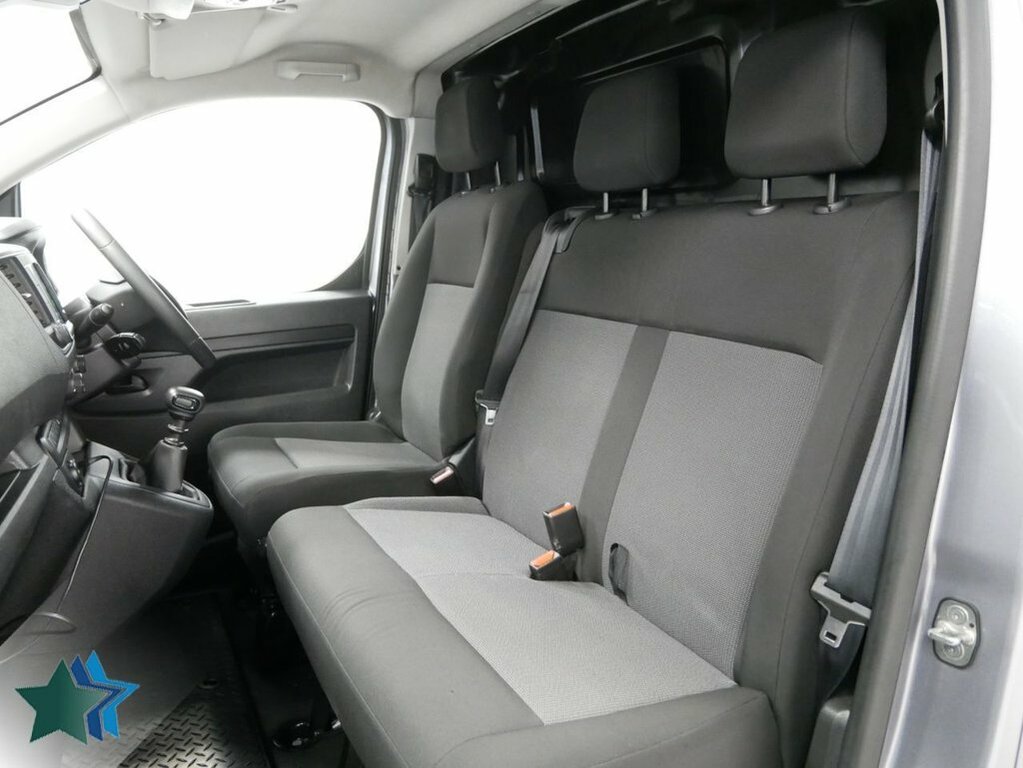 Vauxhall Vivaro 1.5L Turbo D 2700 Prime Panel Van 6Dr Manua WR73LJA Grey #4