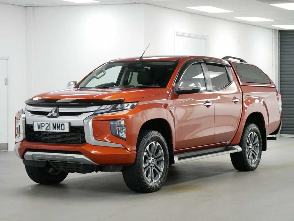 Mitsubishi L200 2.3L 2.2 Di-d Dc Warrior Pickup Double Cab Die Orange