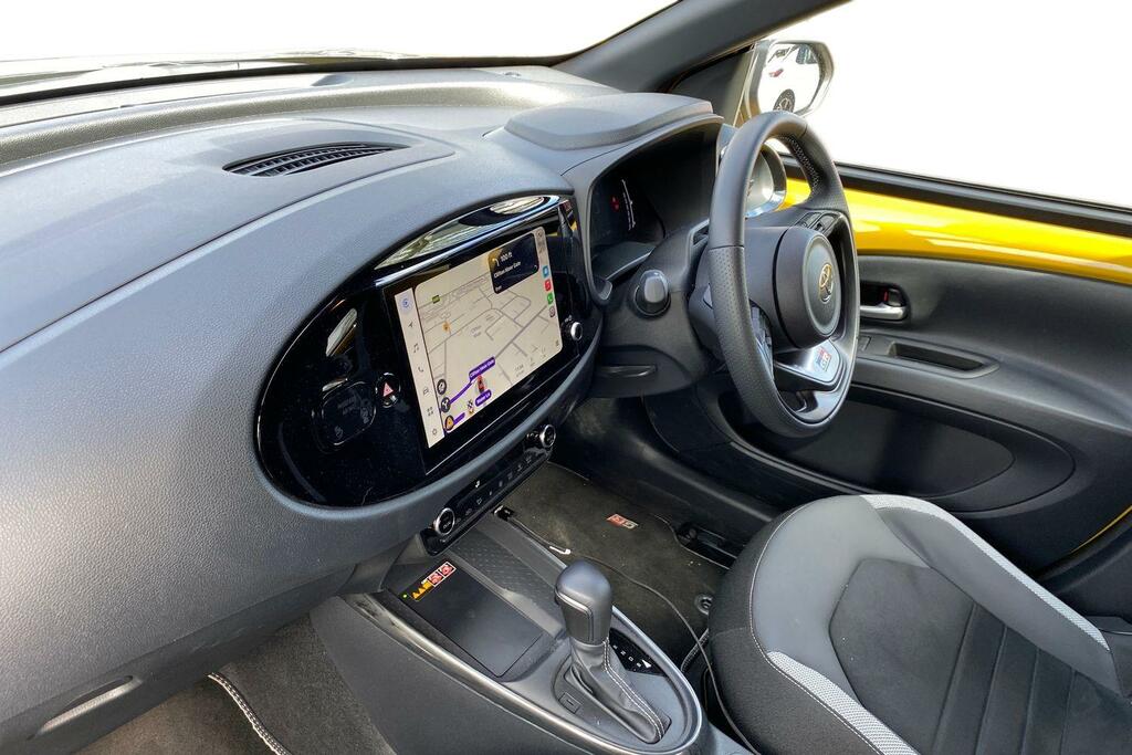 Toyota Aygo X 1.5H Gr Sport Cvt Euro 6 Ss YF75AEO Yellow #5
