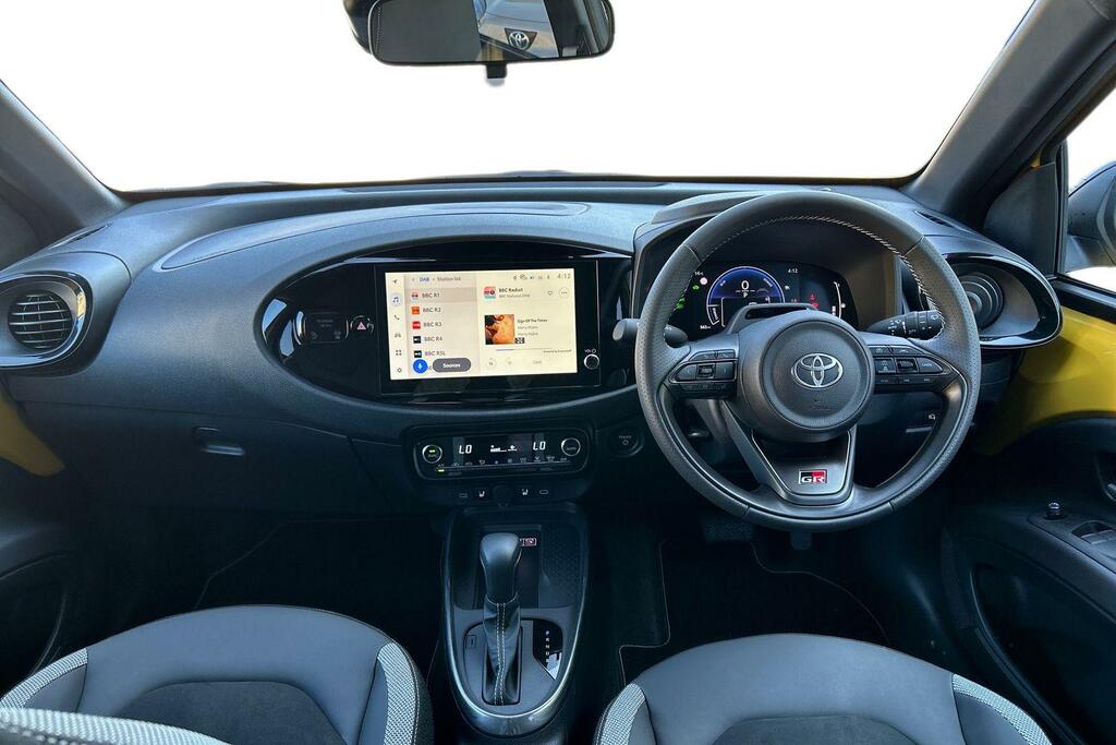 Toyota Aygo X 1.5H Gr Sport Cvt Euro 6 Ss Yellow #6