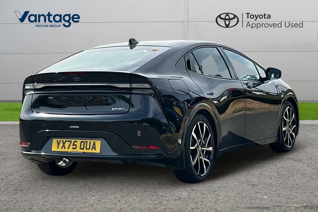 Toyota Prius 2.0 13.6Kwh Excel Cvt Euro 6 Ss YX75OUA Black #2