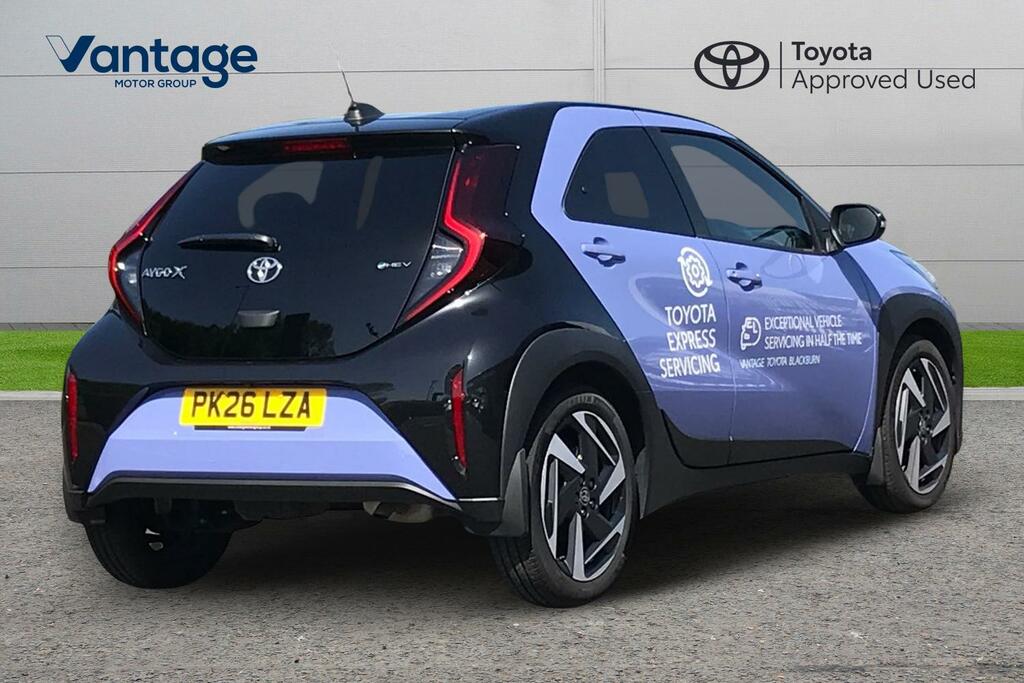 Toyota Aygo X 1.5H 49Kwh Design Cvt Euro 6 Ss PK26LZA Blue #2