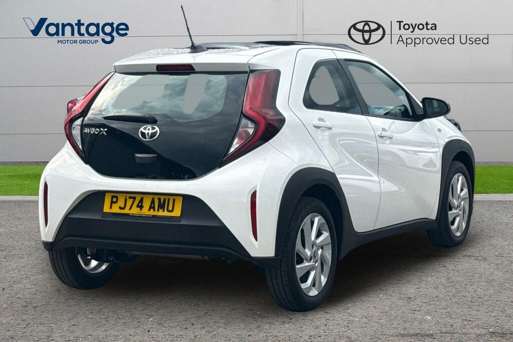 Toyota Aygo X 1.0 Vvt-i Pure X-shift Euro 6 Ss PJ74AMU White #2