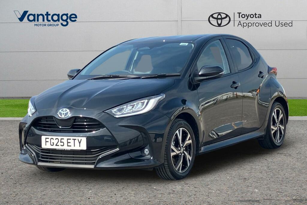 Toyota Yaris 1.5 Vvt-h Design E-cvt Euro 6 Ss FG25ETY Black #3