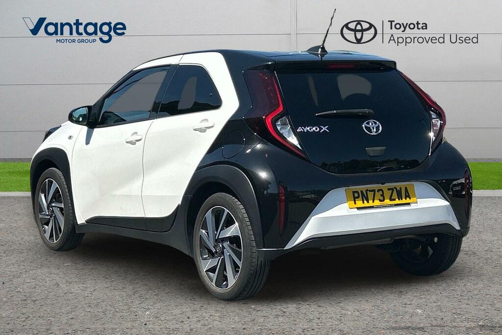 Toyota Aygo X 1.0 Vvt-i Edge Euro 6 Ss PN73ZWA White #4