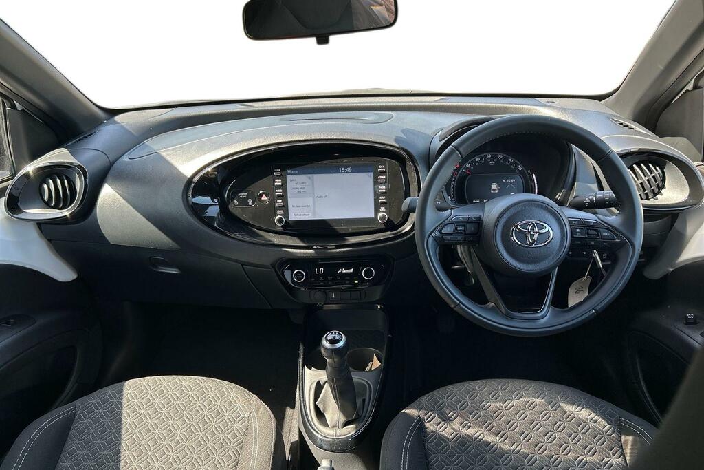 Toyota Aygo X 1.0 Vvt-i Edge Euro 6 Ss PN73ZWA White #6