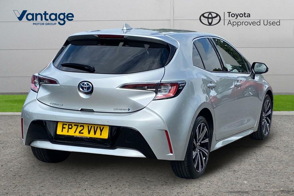 Toyota Corolla 1.8 Vvt-h Design Cvt Euro 6 Ss FP72VVY Silver #2