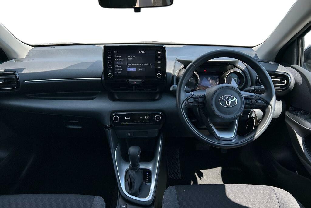 Toyota Yaris 1.5 Vvt-h Design E-cvt Euro 6 Ss CL23OYF Grey #6