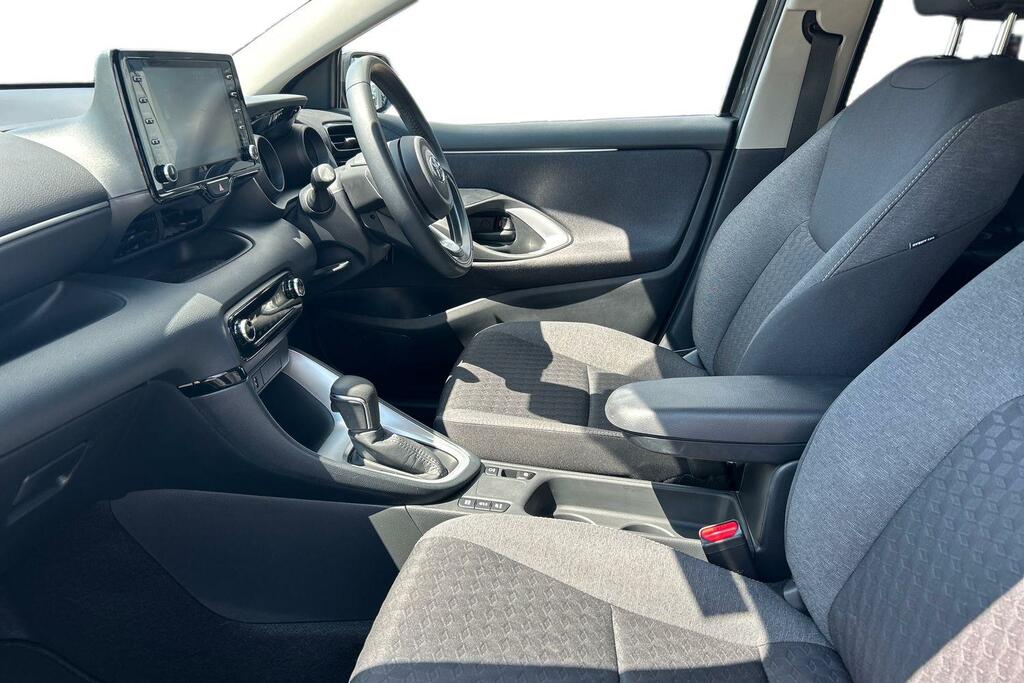 Toyota Yaris 1.5 Vvt-h Design E-cvt Euro 6 Ss CL23OYF Grey #5