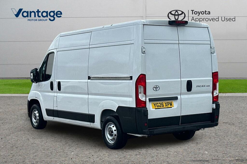 Toyota PROACE 2.2 Bluehdi 35 Icon Medium Panel Van L2 H2 Euro 6 White #5