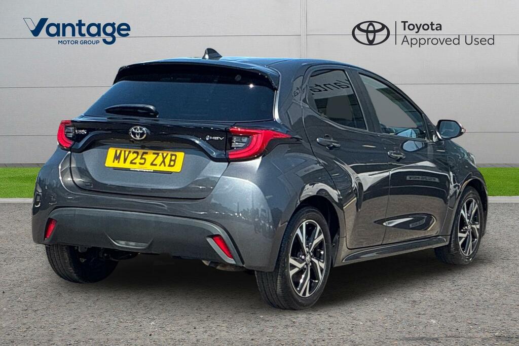 Toyota Yaris 1.5 Vvt-h Design E-cvt Euro 6 Ss MV25ZXB Grey #2