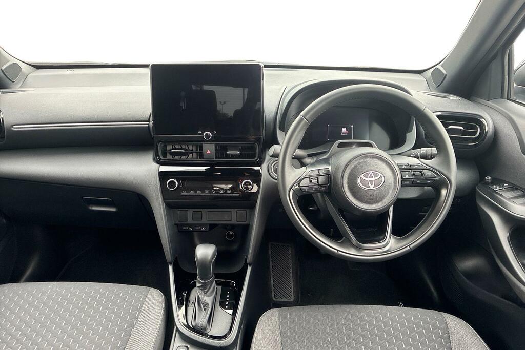 Toyota Yaris Cross 1.5 Vvt-h Design E-cvt Euro 6 Ss GU26UPO Black #6