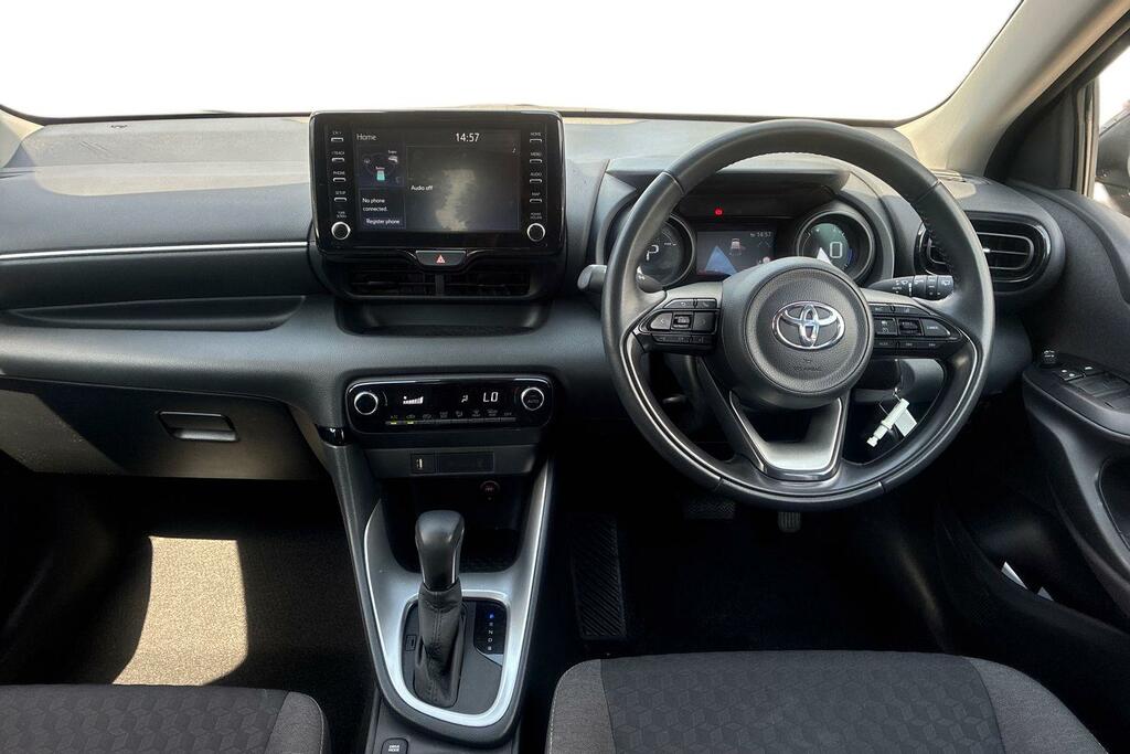 Toyota Yaris 1.5 Vvt-h Design E-cvt Euro 6 Ss BT23OGZ Grey #6