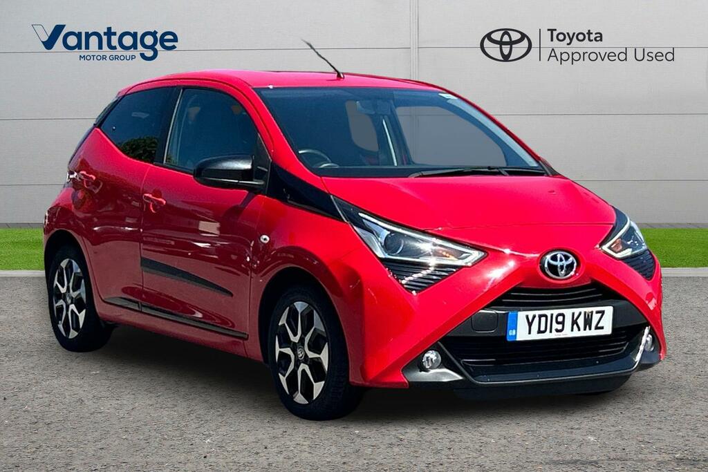 Toyota Aygo 1.0 Vvt-i X-trend Euro 6 YD19KWZ Red