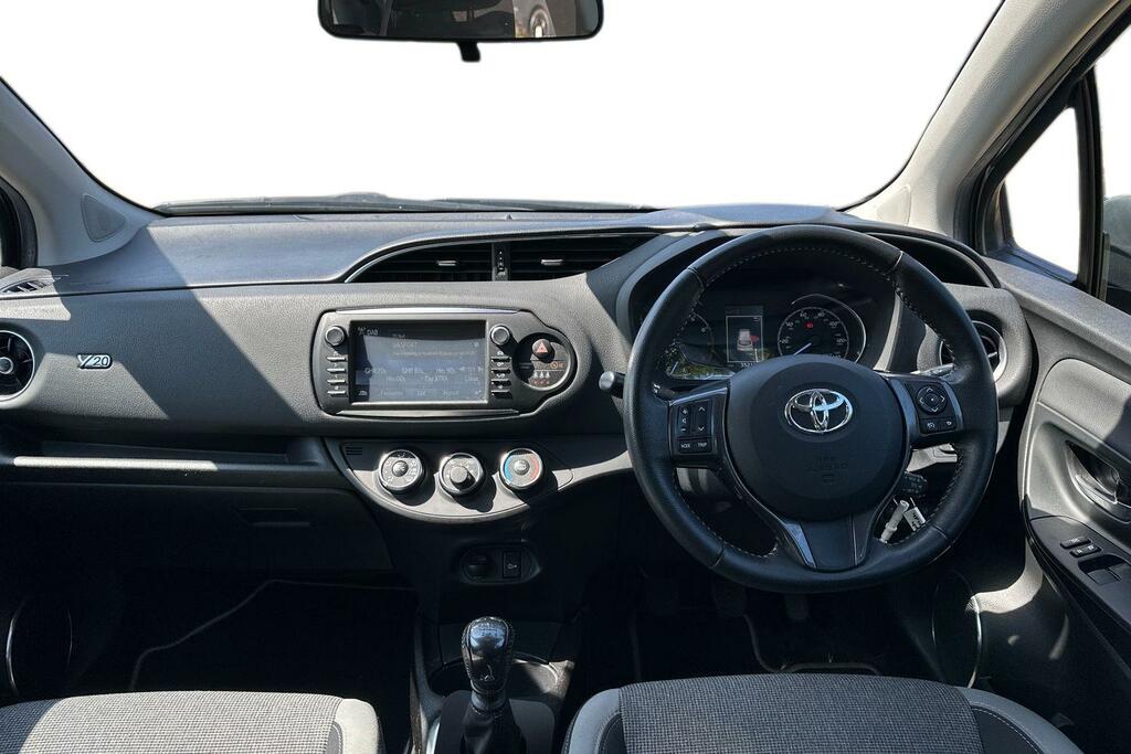 Toyota Yaris 1.5 Vvt-i Y20 Bi-tone Euro 6 YF20LHJ Grey #6