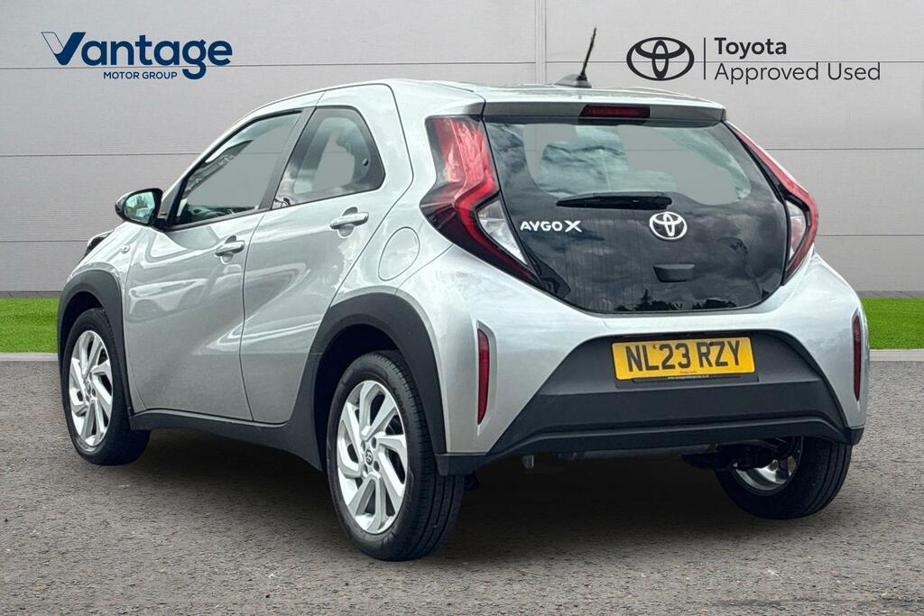 Toyota Aygo X 1.0 Vvt-i Pure Euro 6 Ss NL23RZY Silver #4