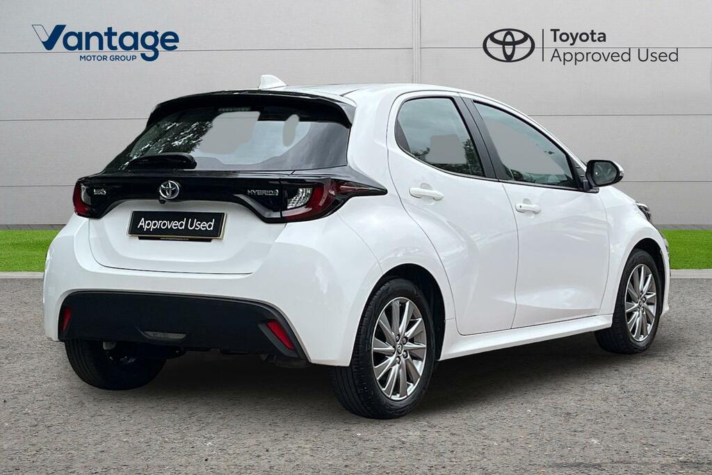 Toyota Yaris 1.5 Vvt-h Icon Hatchback Hybrid E-cvt E YA23JZH White #2