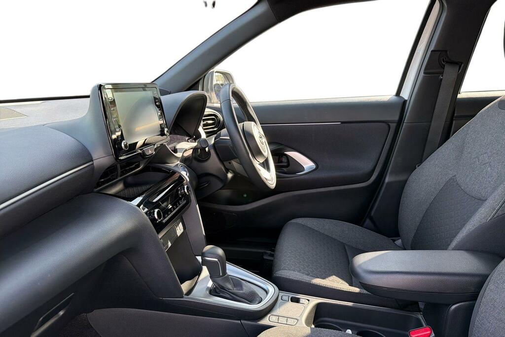 Toyota Yaris Cross 1.5 Vvt-h Design E-cvt Euro 6 Ss PK23YRP White #5