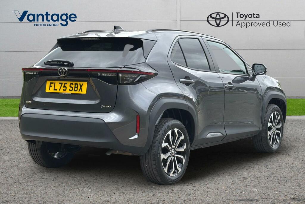 Toyota Yaris Cross 1.5 Vvt-h Design E-cvt Euro 6 Ss FL75SBX Grey #2