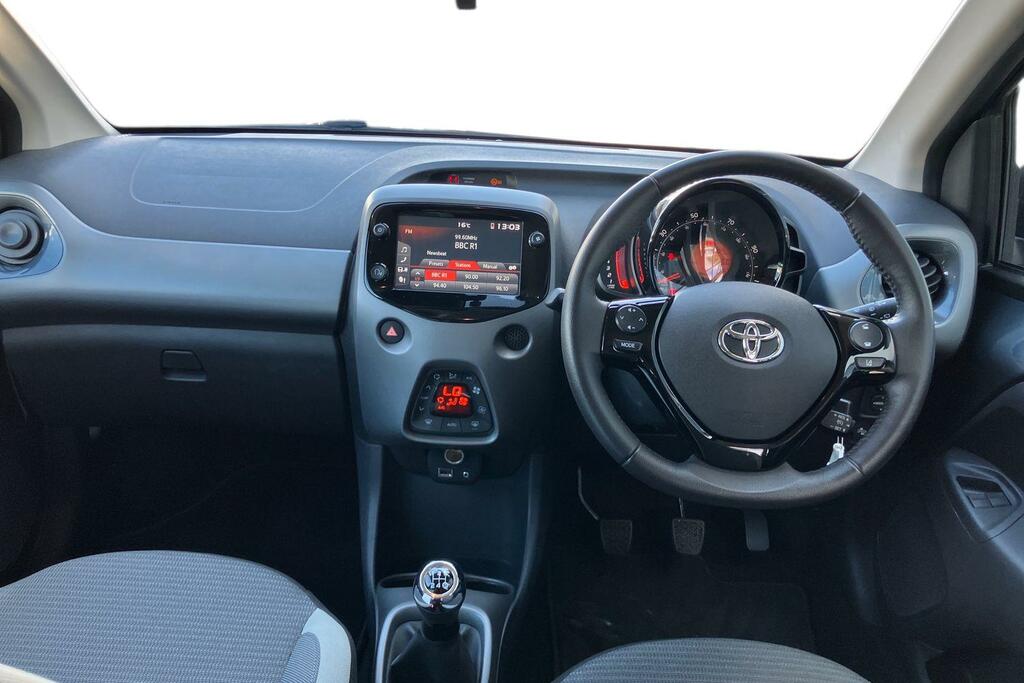 Toyota Aygo 1.0 Vvt-i X-trend Euro 6 Safety Sense SG21DXA Grey #6