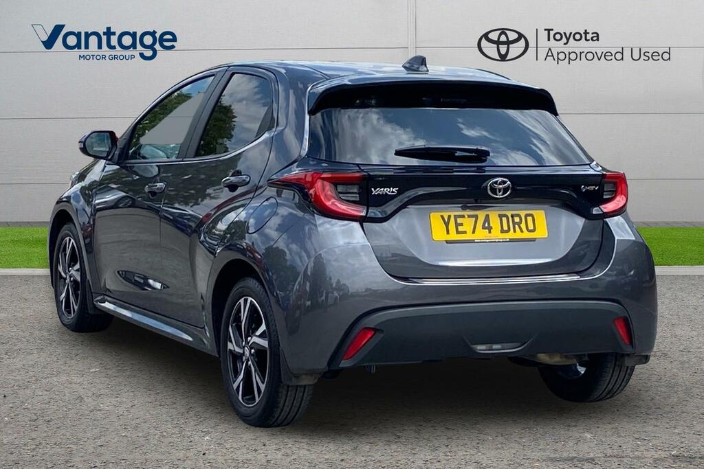 Toyota Yaris 1.5 Vvt-h Design E-cvt Euro 6 Ss YE74DRO Grey #4