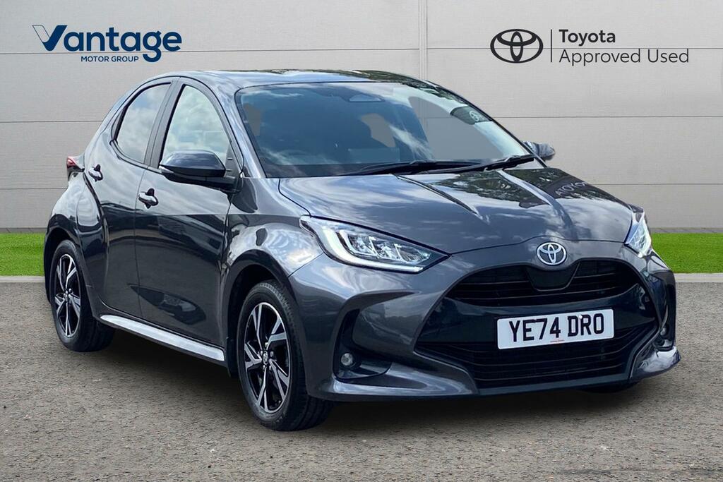 Toyota Yaris 1.5 Vvt-h Design E-cvt Euro 6 Ss YE74DRO Grey