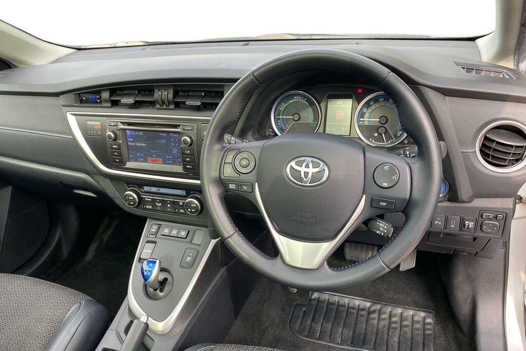 Toyota Auris 1.8 Vvt-h Excel Touring Sports Hybrid C YG63AOE Silver #6