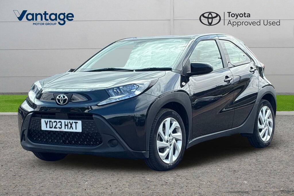Toyota Aygo X 1.0 Vvt-i Pure Euro 6 Ss YD23HXT Black #3