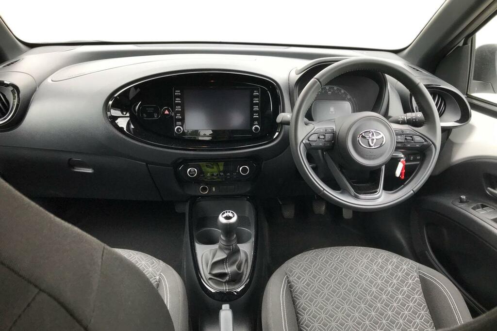 Toyota Aygo X 1.0 Vvt-i Edge Euro 6 Ss White #4