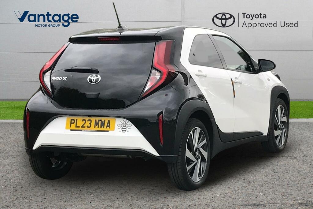 Toyota Aygo X 1.0 Vvt-i Edge Euro 6 Ss White #2