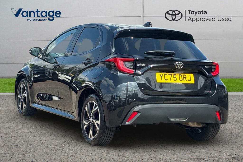 Toyota Yaris 1.5 Vvt-h Design E-cvt Euro 6 Ss YC75ORJ Black #4