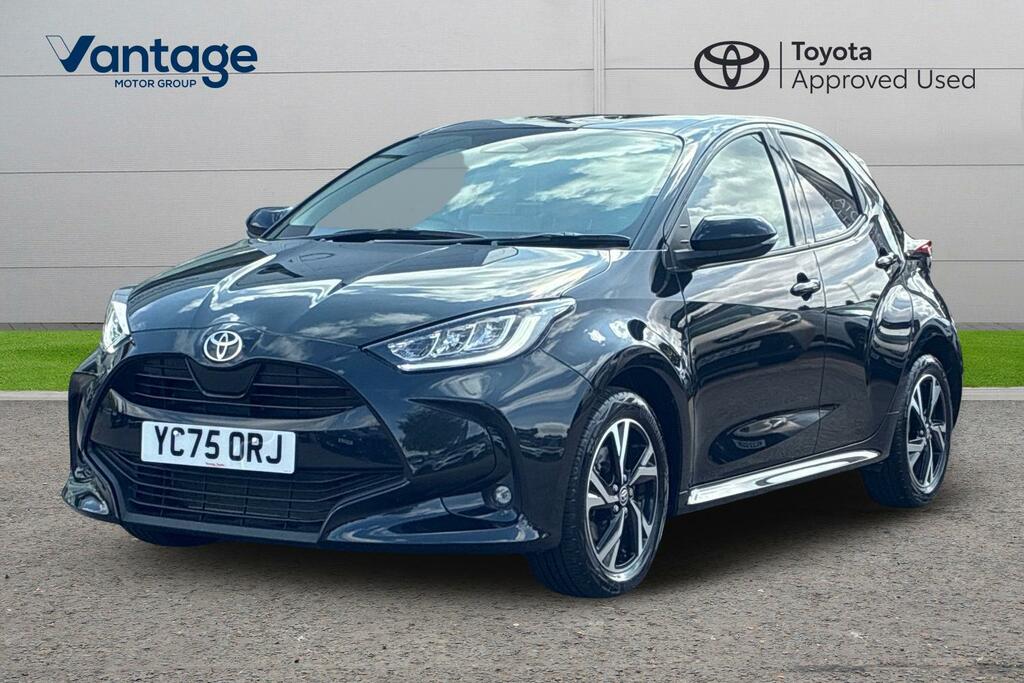 Toyota Yaris 1.5 Vvt-h Design E-cvt Euro 6 Ss YC75ORJ Black #3