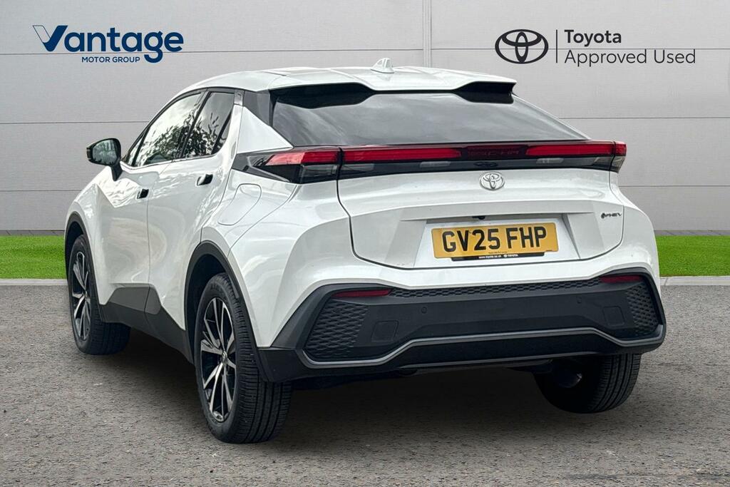 Toyota C-Hr 2.0 Vvt 13.6Kwh Design Cvt Euro 6 Ss GV25FHP White #4