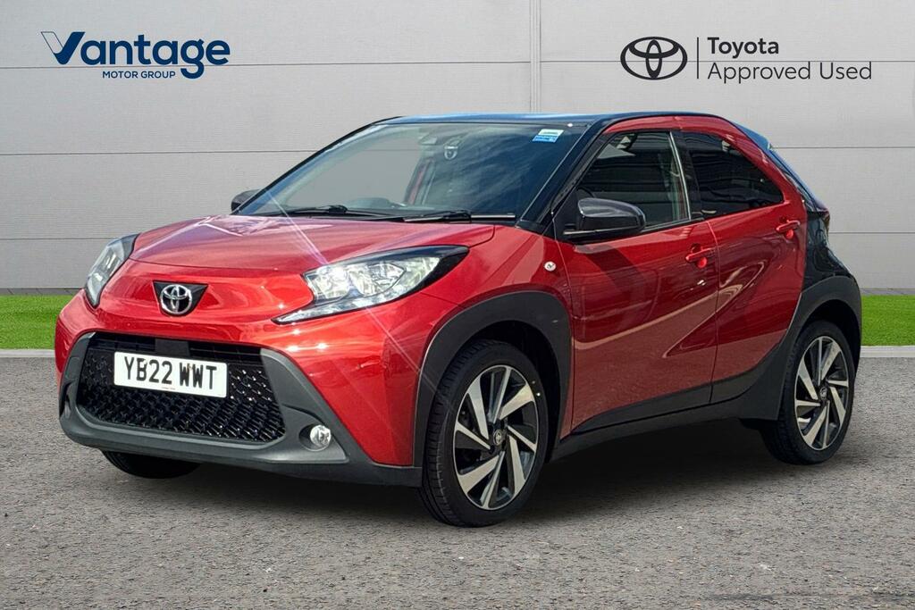 Toyota Aygo X 1.0 Vvt-i Edge Euro 6 Ss YB22WWT Red #3