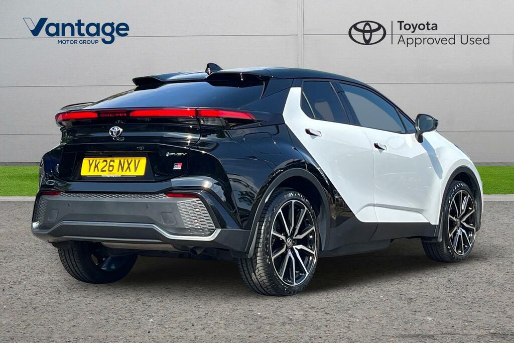 Toyota C-Hr 2.0 Vvt 13.6Kwh Gr Sport Suv Plug-in Hy YK26NXV White #2