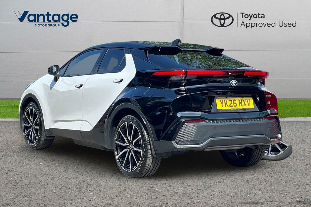 Toyota C-Hr 2.0 Vvt 13.6Kwh Gr Sport Suv Plug-in Hy YK26NXV White #4