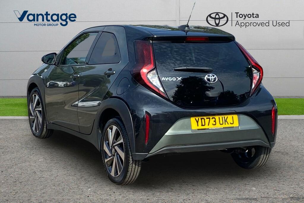 Toyota Aygo X 1.0 Vvt-i Edge Euro 6 Ss YD73UKJ Green #4