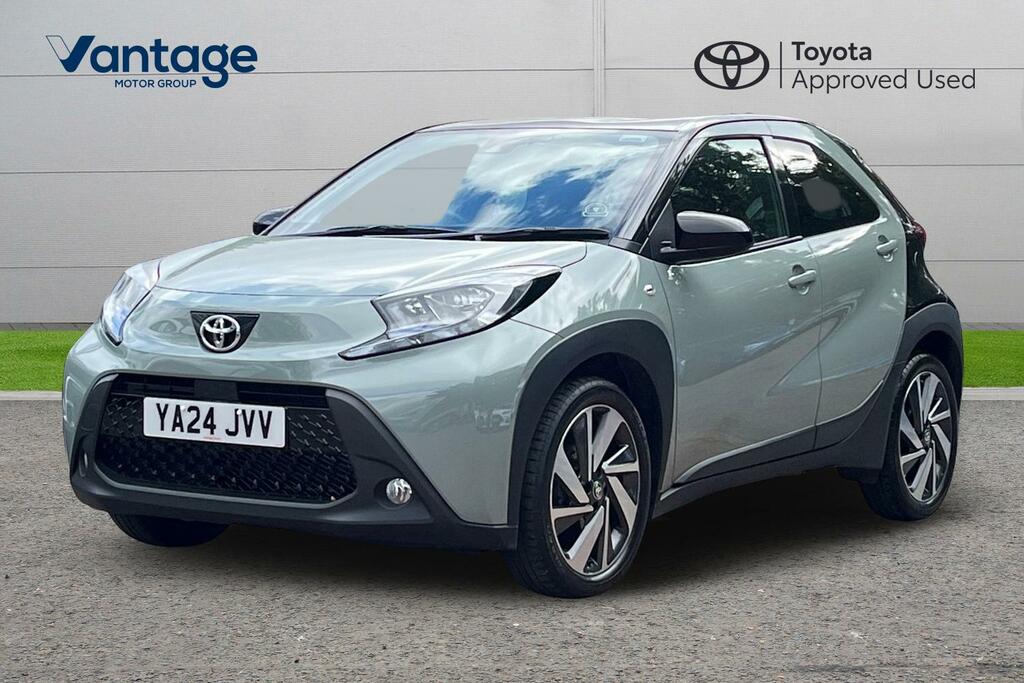 Toyota Aygo X 1.0 Vvt-i Edge Hatchback Euro 6 YA24JVV Green #3