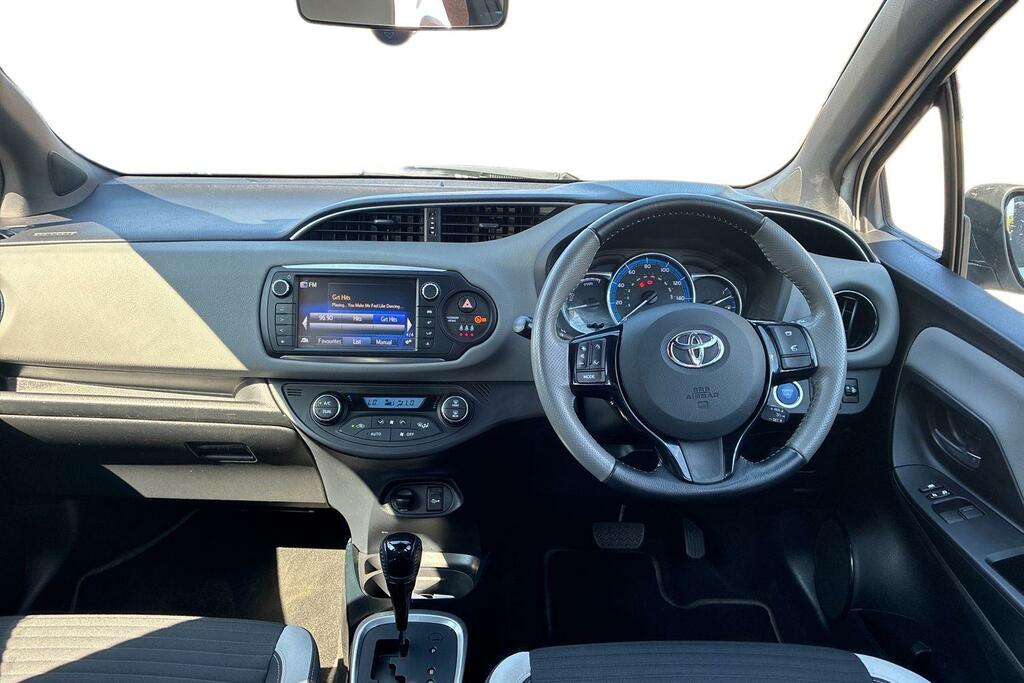 Toyota Yaris 1.5 Vvt-h Design E-cvt Euro 6 White #6