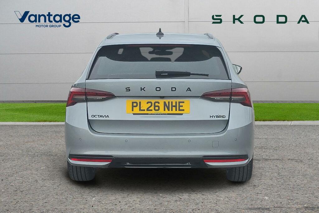 Skoda Octavia 1.5 Tsi 150 E-tec Sportline Dsg Silver #4